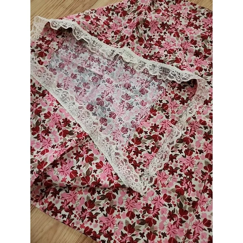 2 King Size Handmade Pillowcases  Lace Trim Red Pink Floral Romantic‎ Valentines